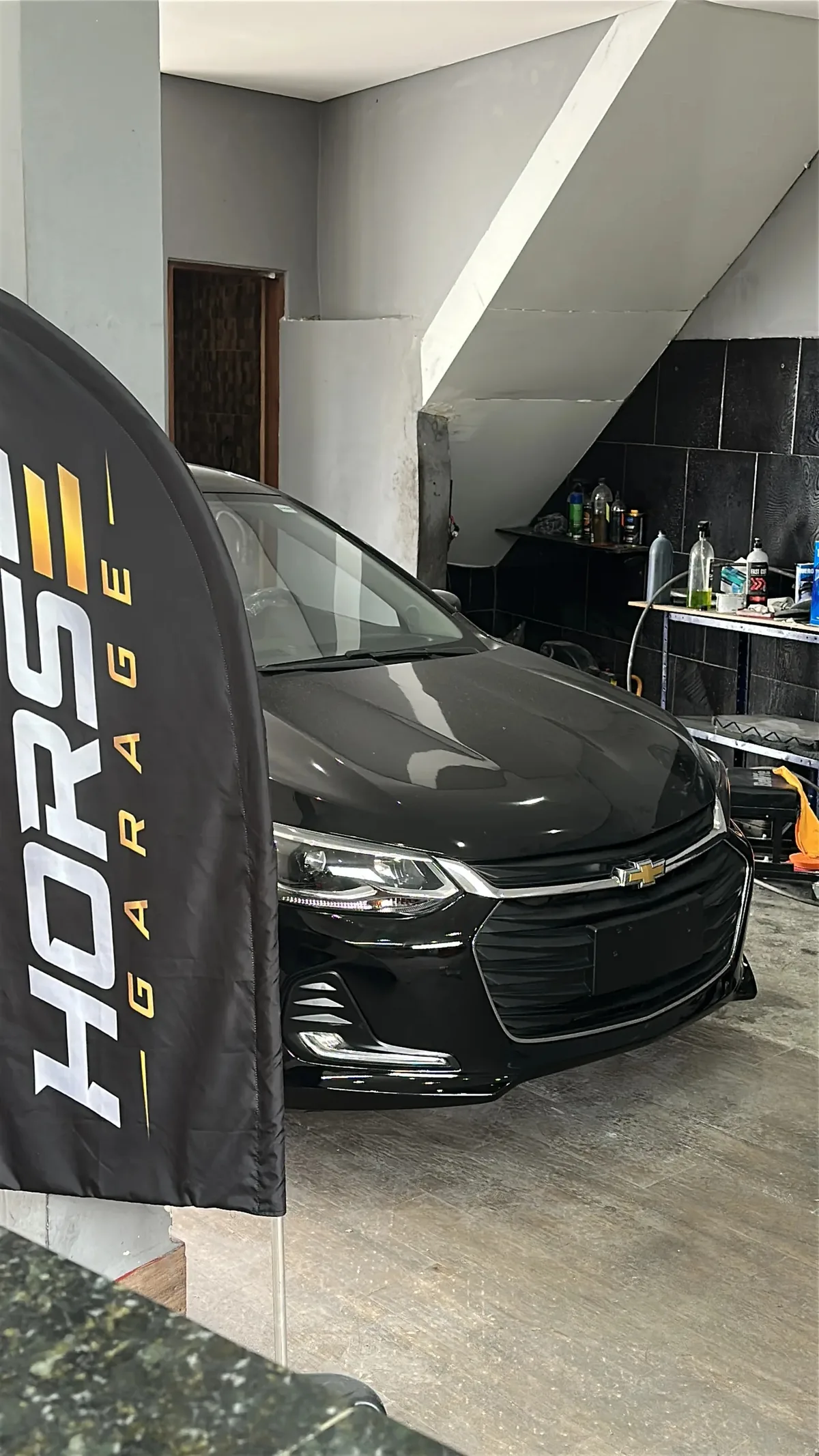 Serviço de polimento e cristalização na Horse Garage